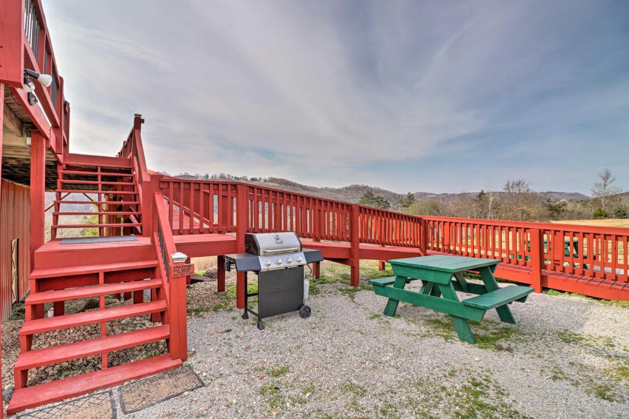 Pet-Friendly Studio With Loft And Mountain Views! Zewnętrze zdjęcie